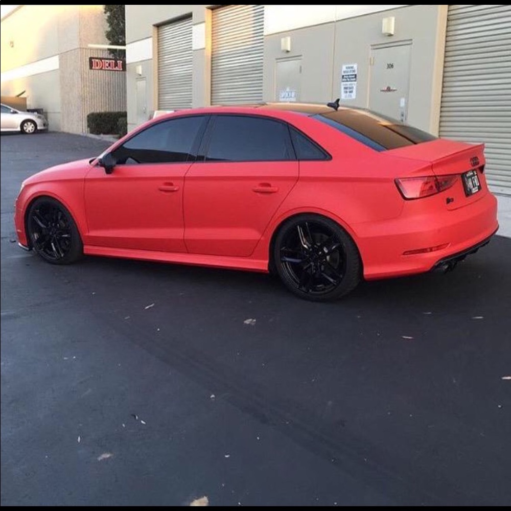 Meet your Posher, Justin